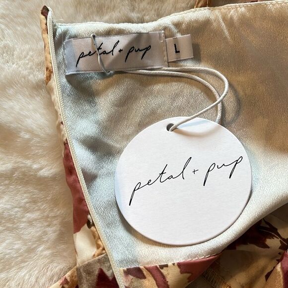 New! Petal and Pup Kallista Cowl Neck Romper Size Large - Picture 11 of 15